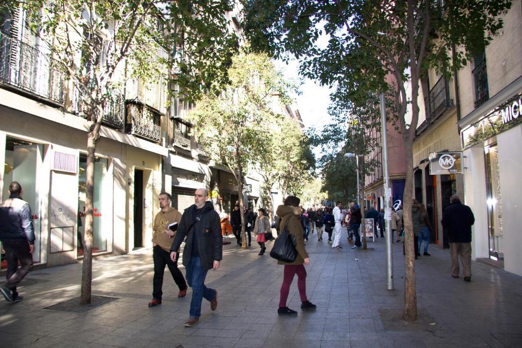 Hostal Los Alpes Madrid Exterior foto