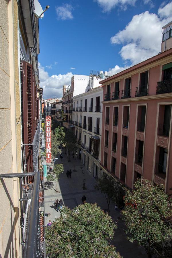Hostal Los Alpes Madrid Exterior foto